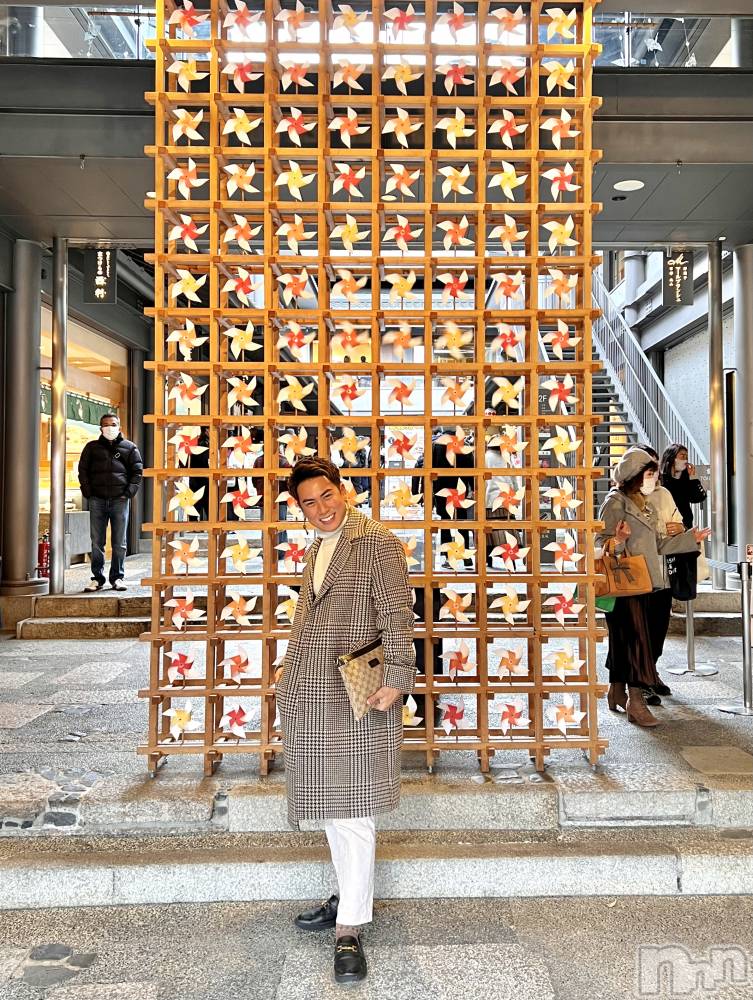 �����������������åȥС�Cafe&Bar Roots �롼��(���ե�����ɥС� �롼��) Roots��ɽ ���ߤ�11��25���̥�֥����֤��פ��֤�Ǥ�😊��