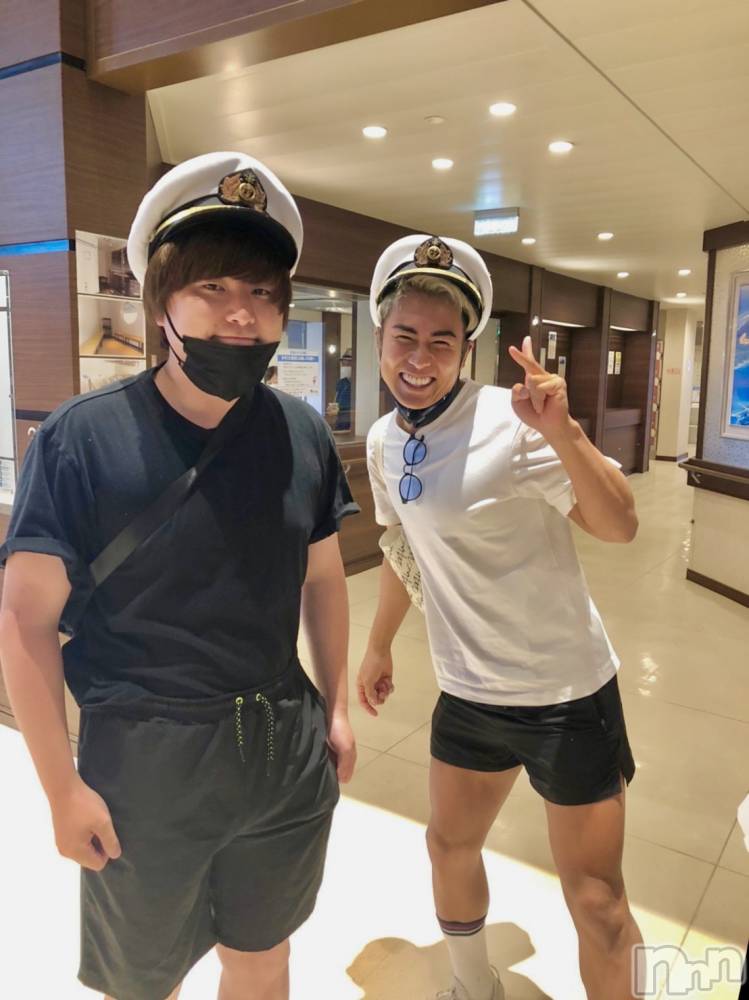 �����������������åȥС�Cafe&Bar Roots �롼��(���ե�����ɥС� �롼��) Roots��ɽ ���ߤ�7��23���̥�֥����ְ�����Ĺ🚢🛟⚓️��