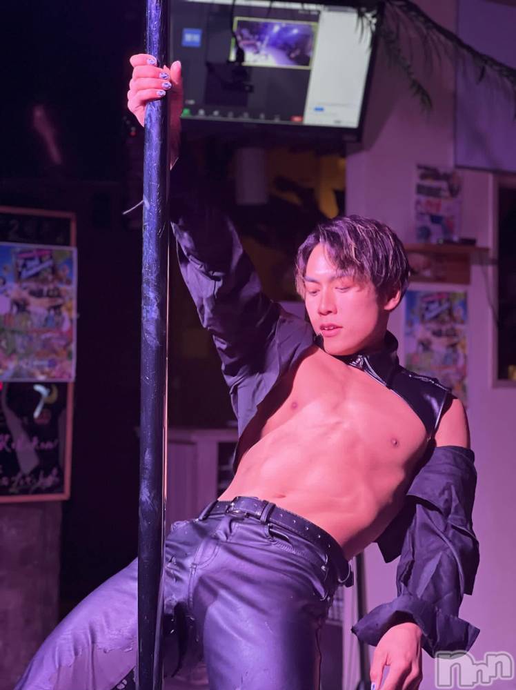 �����������������åȥС�Cafe&Bar Roots �롼��(���ե�����ɥС� �롼��) Roots��ɽ ���ߤ�11��1���̥�֥�����̿����С����ǡ���̵����������