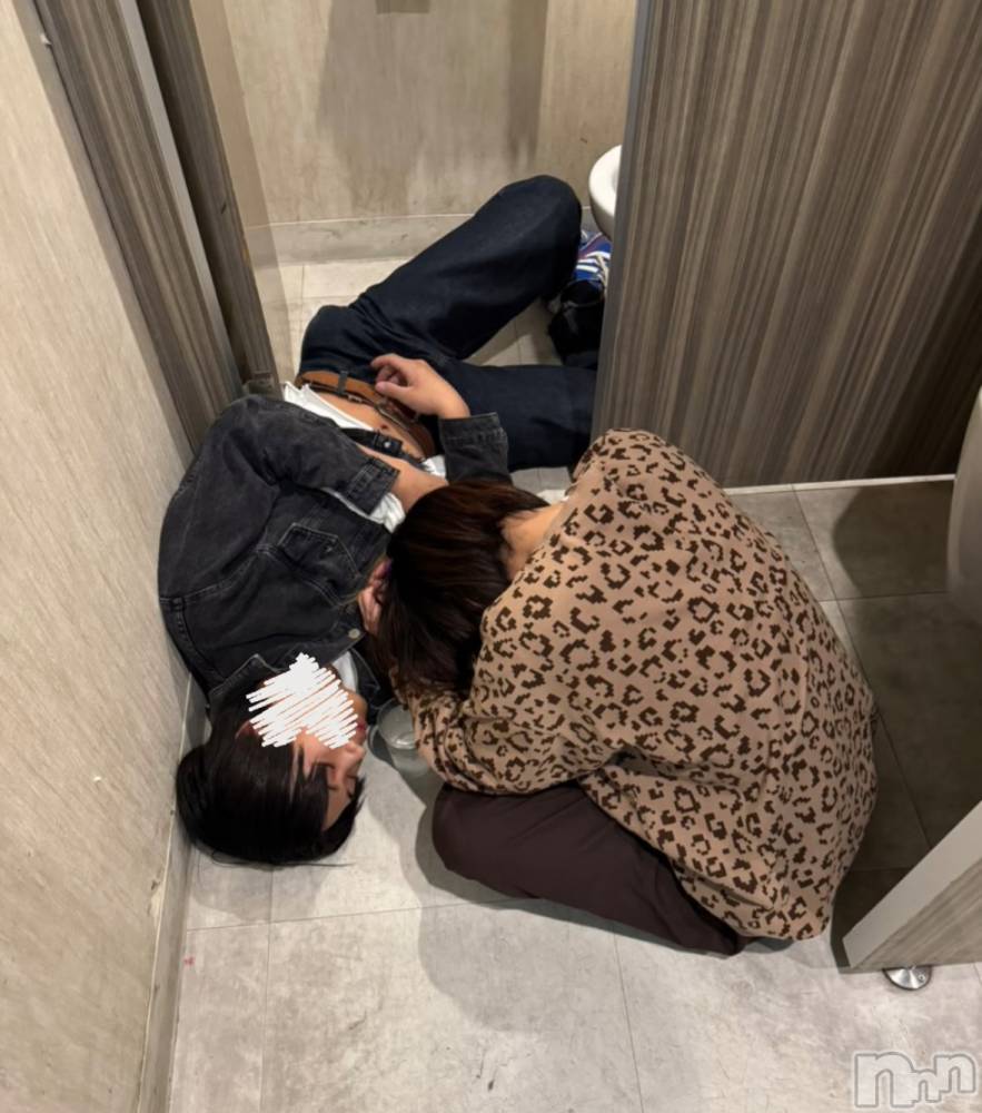 �����������������åȥС�Cafe&Bar Roots �롼��(���ե�����ɥС� �롼��) �ˤ������5��16���̥�֥����ָ³����ˡ�