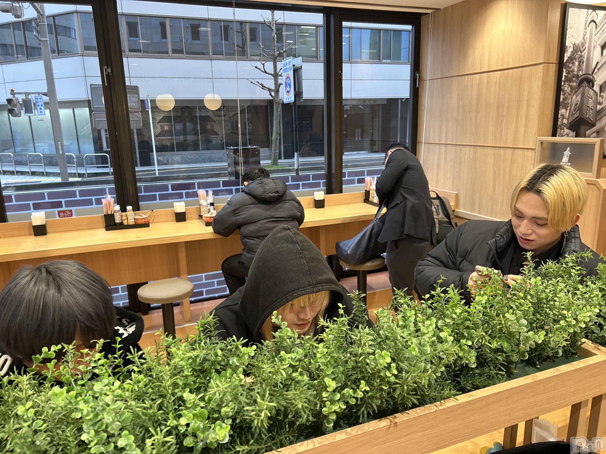 �����������������åȥС�Bar.Color(�С����顼) ��2025ǯ4��17���̥�֥����֤��Ϥ��