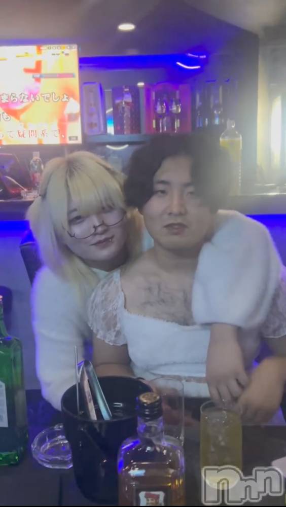 �����������������åȥС�Bar.Color(�С����顼) ����󤯤���4��4���̥�֥����֤�����