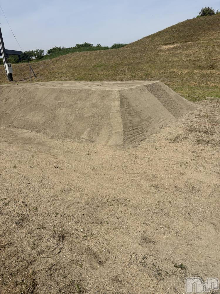 �����������������åȥС�Cafe&Bar Roots �롼��(���ե�����ɥС� �롼��) �դߤ��5��31���̥�֥����֤���ˤ��ϡ�